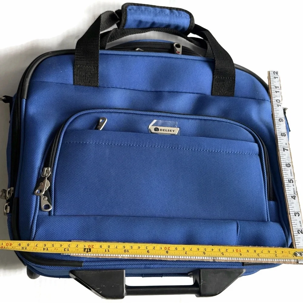 Delsey Equinox Collection Carry On Luggage *MISSING Shoulder Strap*